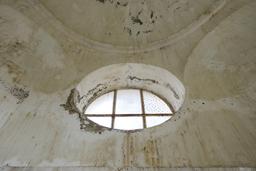 Cold pool window